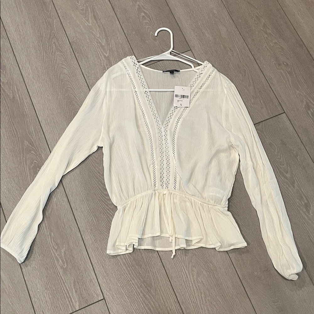 Womens V-Neck Crochet Trim Peplum Blouse